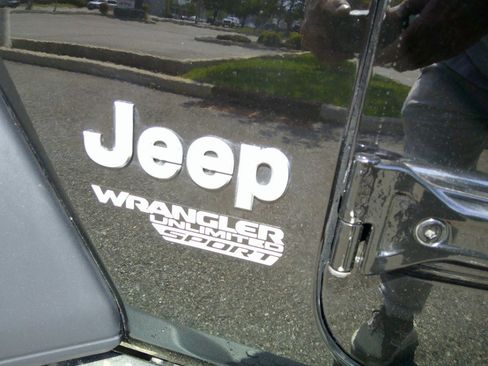 Used 2020 Jeep Wrangler Unlimited Sport S AWD/4WD image 41