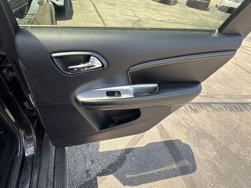 Used 2014 Dodge Journey Limited w/ Sun/Sound & Wheel Group FWD image 12