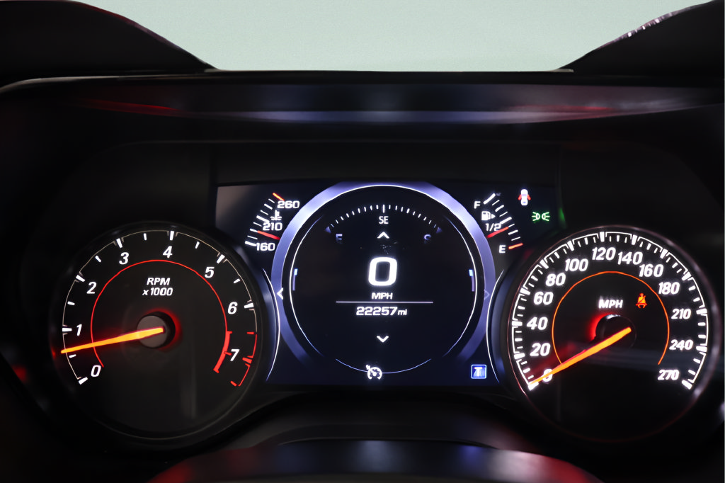 Used 2021 Chevrolet Camaro SS RWD image 14