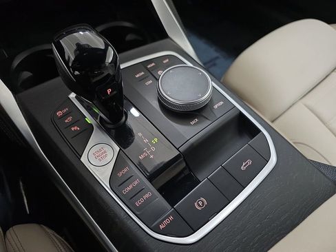 Used 2023 BMW M440i Convertible w/ Premium Package image 21