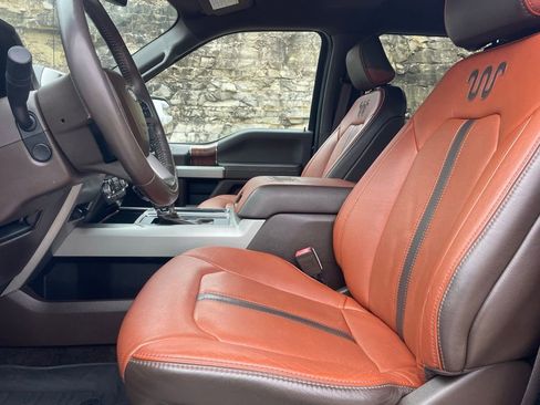 Used 2018 Ford F150 King Ranch w/ FX4 Off-Road Package image 19