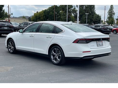 Certified 2023 Honda Accord EX image 3