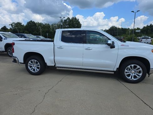 New 2026 Chevrolet Silverado 1500 LTZ w/ LTZ Premium Package AWD/4WD image 4
