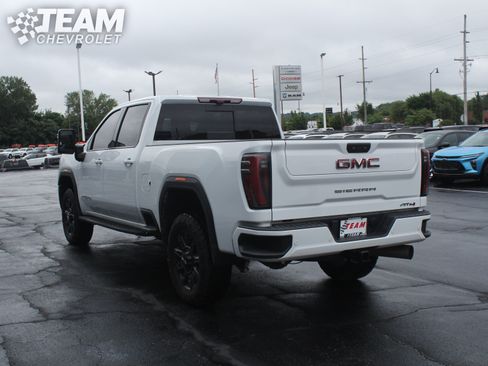 Certified 2025 GMC Sierra 2500 AT4 w/ AT4 Premium Plus Package AWD/4WD image 6