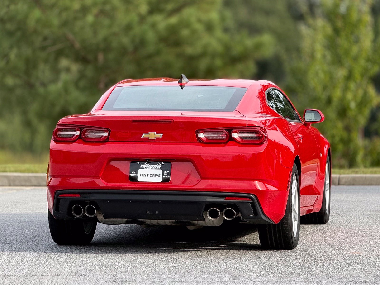Used 2020 Chevrolet Camaro LT w/ Technology Package RWD image 7