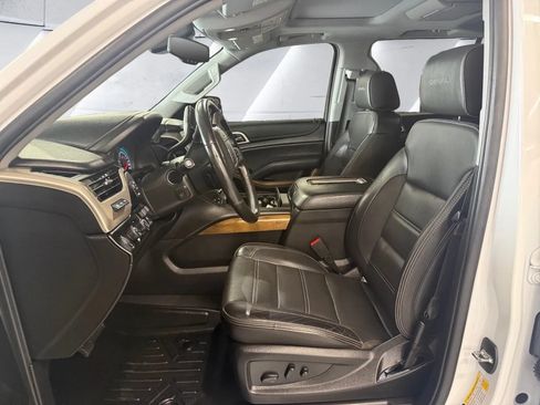Used 2020 GMC Yukon XL Denali w/ Open Road Package AWD/4WD image 16