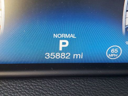 Used 2019 Maserati Levante image 33