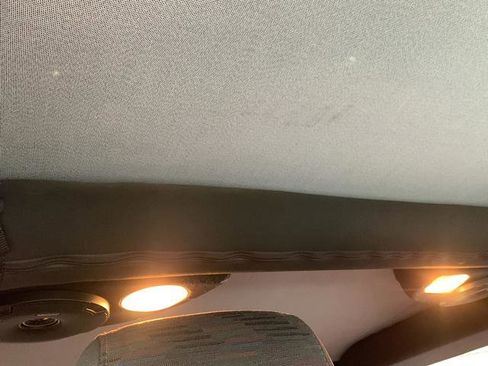 Used 2005 Jeep Wrangler Unlimited Rubicon image 35