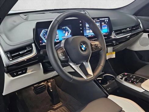 New 2026 BMW X1 xDrive28i w/ Technology Package image 3