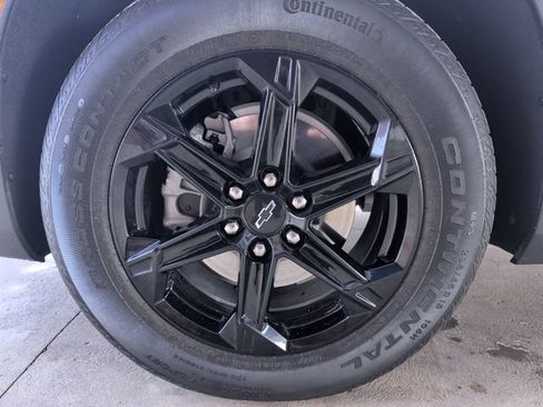 Used 2024 Chevrolet Blazer LT w/ Midnight/Sport Edition FWD image 24