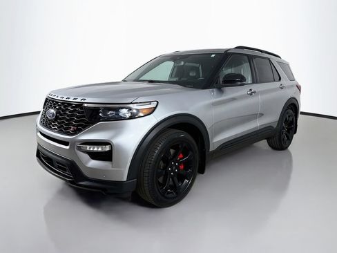 Used 2024 Ford Explorer ST w/ Technology Package AWD/4WD image 3
