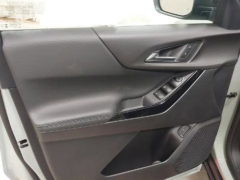 New 2026 Chevrolet Equinox LT w/ Convenience Package II image 24