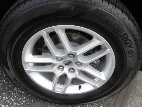 Used 2025 Ford Explorer Active image 30