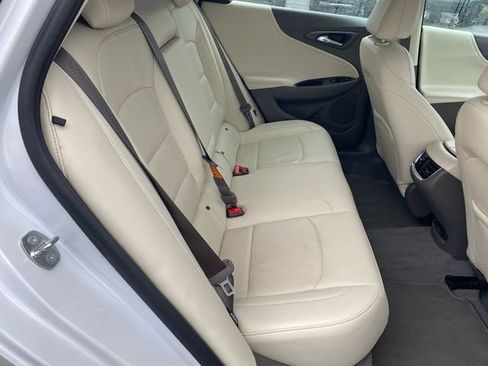 Used 2019 Chevrolet Malibu Premier image 24