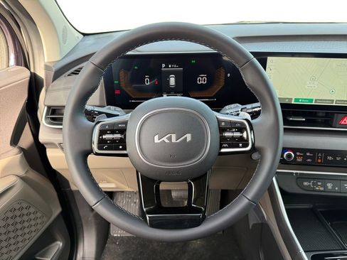 New 2026 Kia Carnival EX image 12