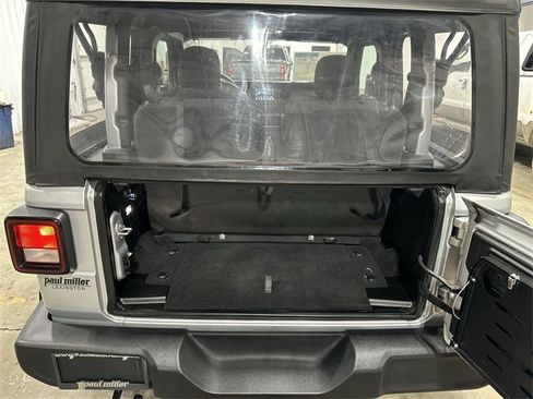 Used 2023 Jeep Wrangler Sport image 23