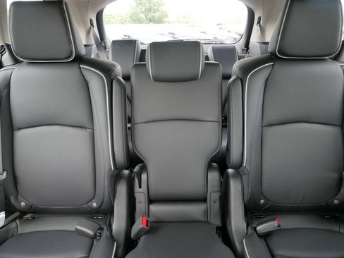 New 2026 Honda Odyssey Touring image 10