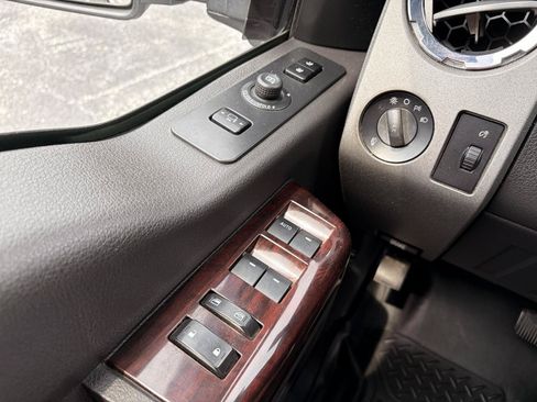 Used 2010 Ford F250 Lariat AWD/4WD image 36