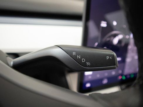 Used 2018 Tesla Model 3 Long Range image 15