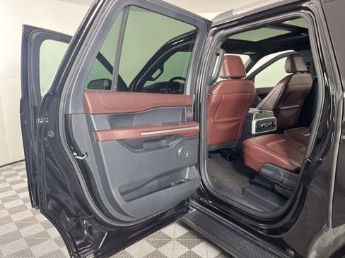 Used 2024 Ford Expedition Max Limited image 42