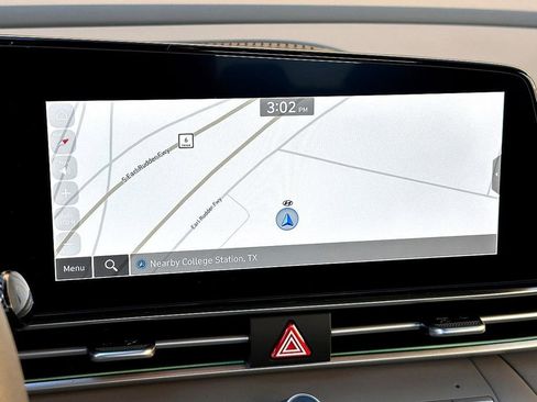 Used 2024 Hyundai Elantra SEL FWD image 17