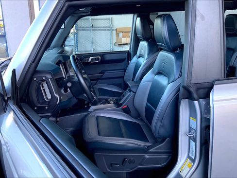 Used 2024 Ford Bronco Outer Banks image 7