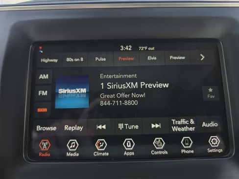 Used 2021 Jeep Cherokee Latitude Lux w/ Sun & Sound Group image 21