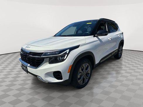 Used 2024 Kia Seltos S AWD/4WD image 7
