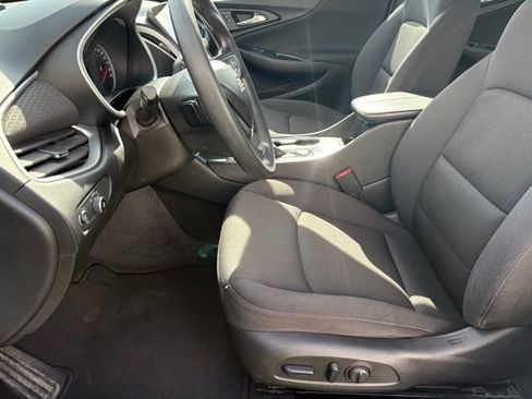 Used 2022 Chevrolet Malibu LT FWD image 10