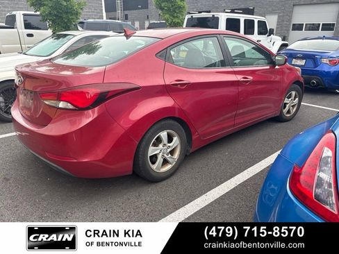 Used 2015 Hyundai Elantra SE FWD image 6