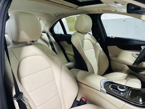 Used 2021 Mercedes-Benz C 300 Sedan image 32
