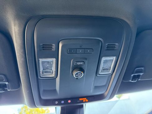 Used 2021 Chevrolet Tahoe LT AWD/4WD image 21