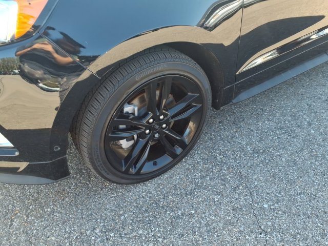 Certified 2024 Ford Edge ST w/ Equipment Group 401A AWD/4WD image 4