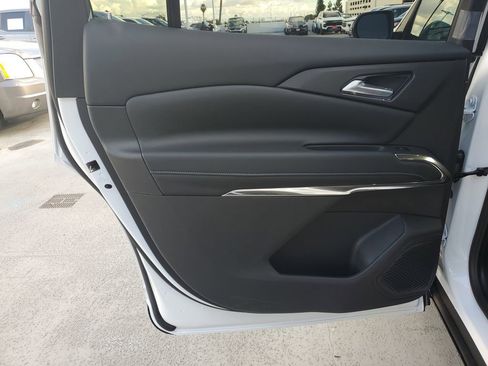 New 2026 Chevrolet Traverse LT w/ Midnight/Sport Edition image 16