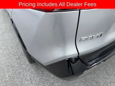 Used 2025 Toyota RAV4 SE AWD/4WD image 21