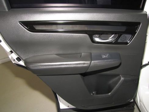 Certified 2025 Honda CR-V EX-L image 13