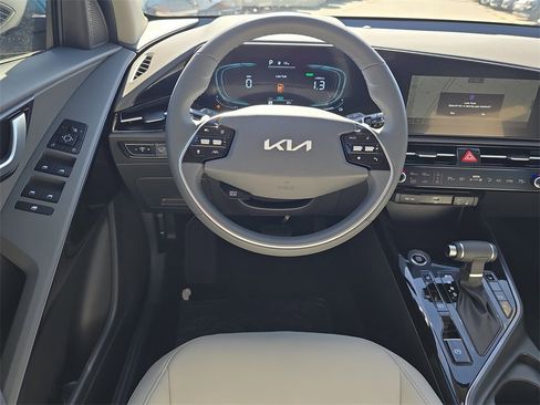New 2026 Kia Niro EX image 14