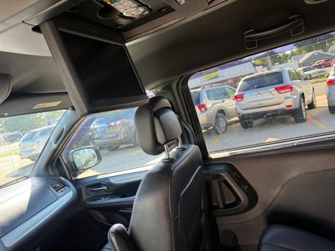 Used 2017 Dodge Grand Caravan GT image 15