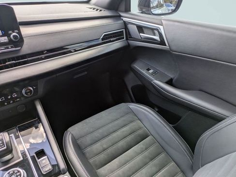 Used 2024 Mitsubishi Outlander SE Black Edition image 19