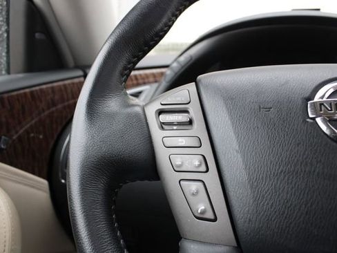 Used 2018 Nissan Armada Platinum w/ Interior Lighting Package image 12