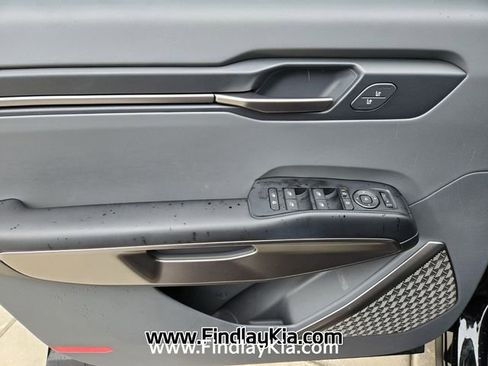 Certified 2026 Kia EV9 Light image 23