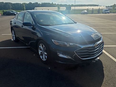 Used 2022 Chevrolet Malibu LT FWD image 3