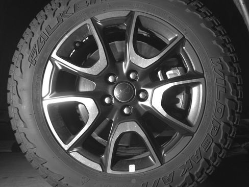 Used 2025 Jeep Compass Trailhawk AWD/4WD image 13