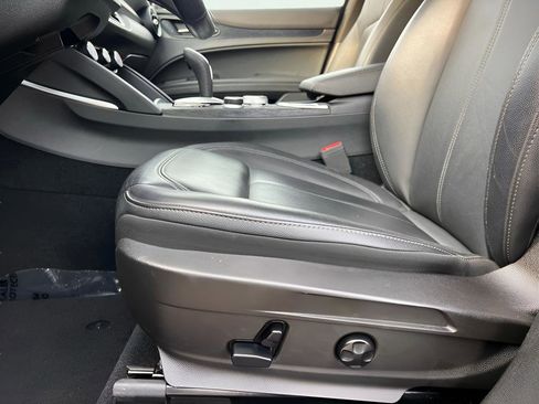 Used 2023 Alfa Romeo Stelvio Sprint image 38