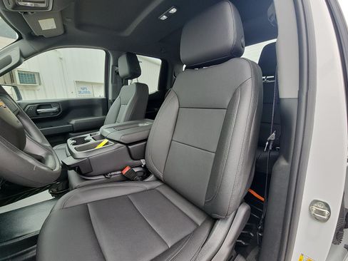 Used 2023 Chevrolet Silverado 1500 W/T w/ WT Value Package AWD/4WD image 18
