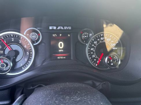 Used 2023 RAM 1500 Big Horn AWD/4WD image 4