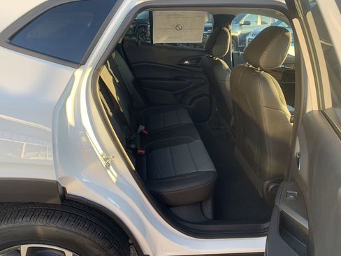 New 2026 Chevrolet Trax LT w/ LT Convenience Package image 7