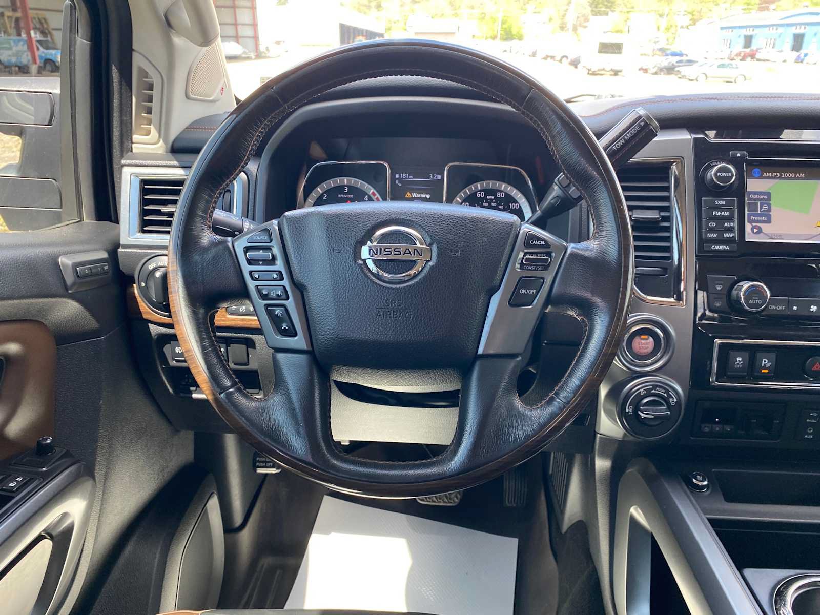 Used 2018 Nissan Titan Platinum Reserve w/ Platinum Utility Package AWD/4WD image 17
