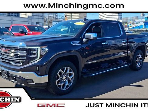 Used 2024 GMC Sierra 1500 SLT w/ SLT Premium Plus Package AWD/4WD image 3