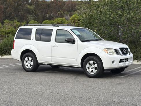 Used 2012 Nissan Pathfinder S RWD image 8